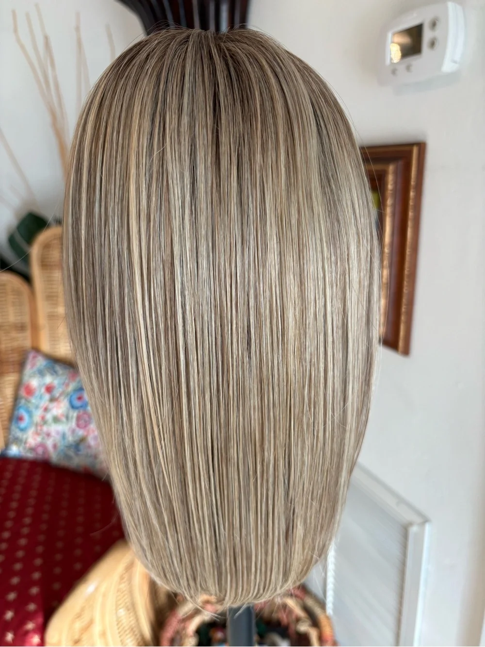 JON RENAU HF Synthetic DREW Long Bob! Excellent condition! Worn only 6-8 hours!